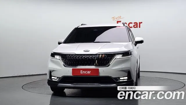 Kia Carnival 2021 thumb 2