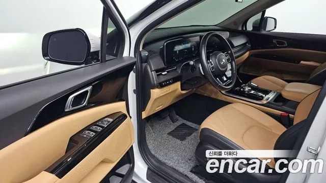 Kia Carnival 2021 thumb 9