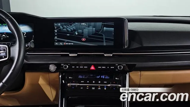 Kia Carnival 2021 thumb 12