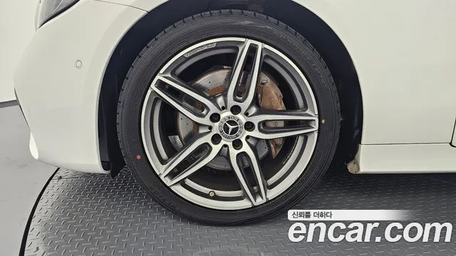 Mercedes-Benz E-Класс 2019 thumb 5