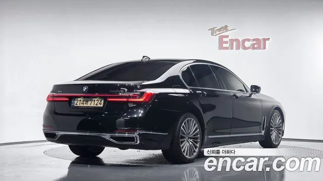 BMW 7 серии 2022 thumb 2