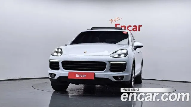 Porsche Cayenne 2015 thumb 3
