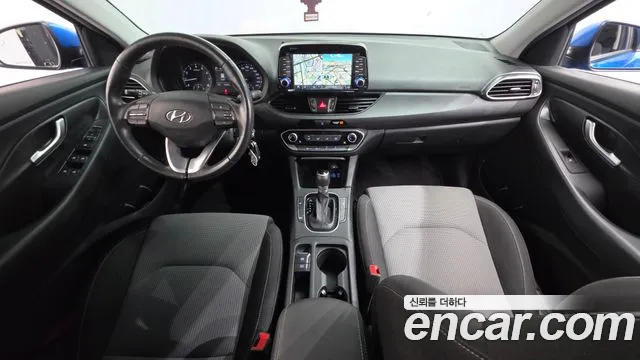 Hyundai i30 2017 thumb 6