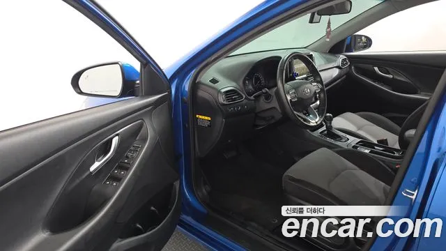 Hyundai i30 2017 thumb 9