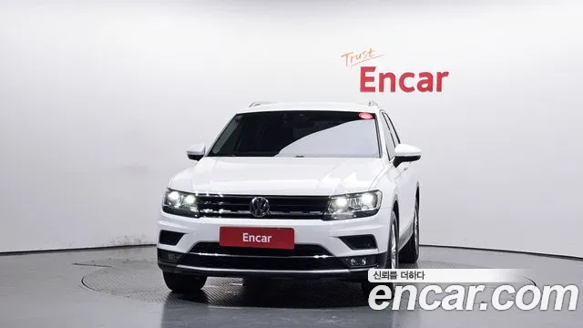 Volkswagen Tiguan 2018 thumb 3