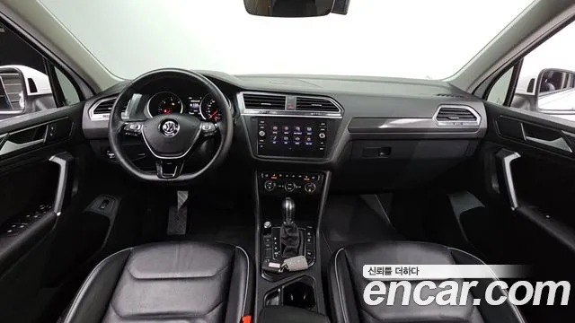 Volkswagen Tiguan 2018 thumb 7