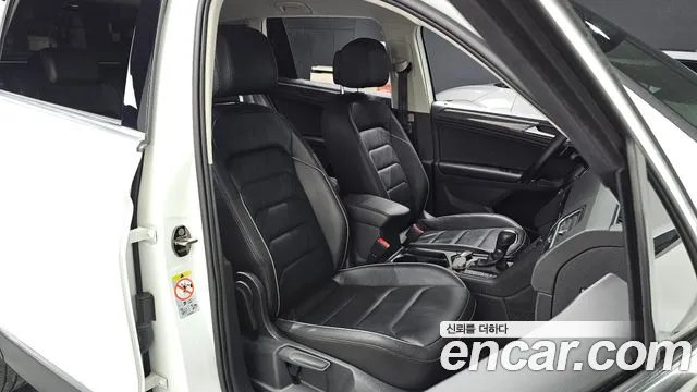 Volkswagen Tiguan 2018 thumb 10