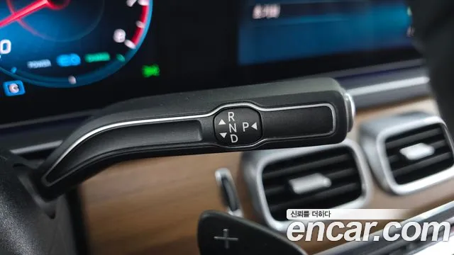 Mercedes-Benz GLE 2019 thumb 9