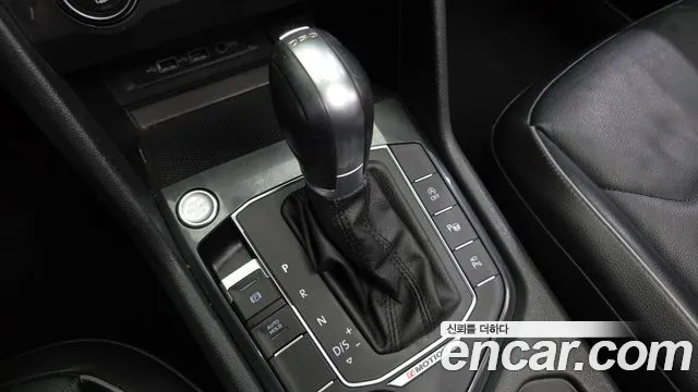 Volkswagen Tiguan 2018 thumb 9