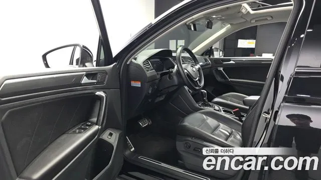 Volkswagen Tiguan 2018 thumb 10