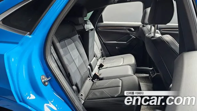 Audi Q3 2022 thumb 11