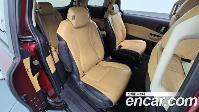 Kia Carnival 2020 thumb 11