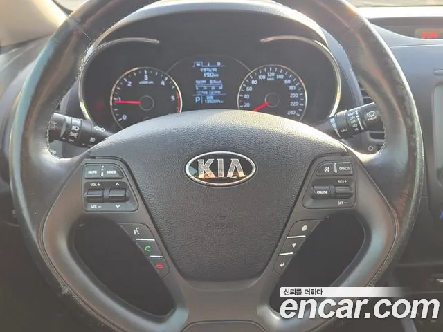 Kia K3 2014 thumb 12
