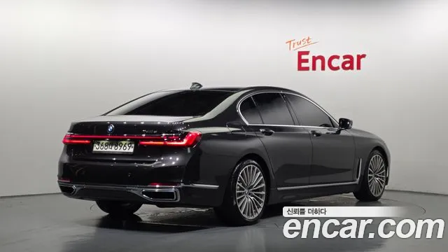 BMW 7 серии 2020 thumb 2