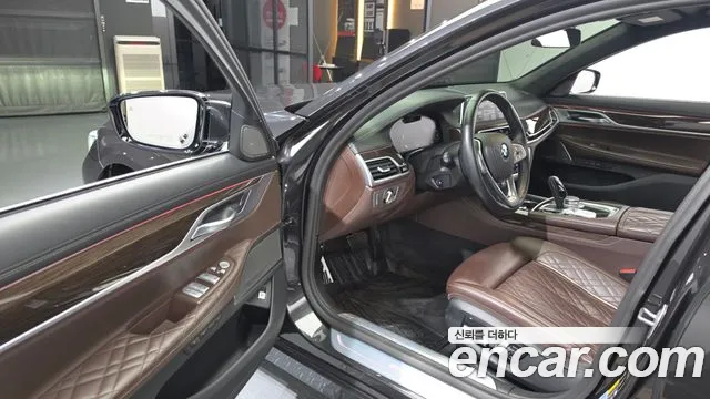 BMW 7 серии 2020 thumb 10