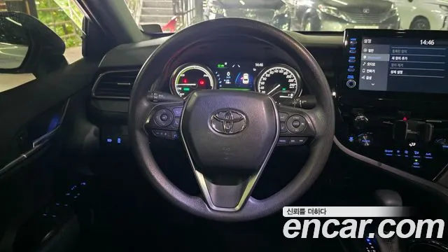 Toyota Camry 2024 thumb 8