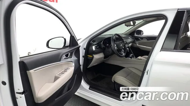 Genesis G70 2019 thumb 10