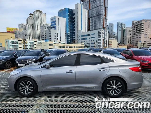 Hyundai Grandeur 2011 thumb 3