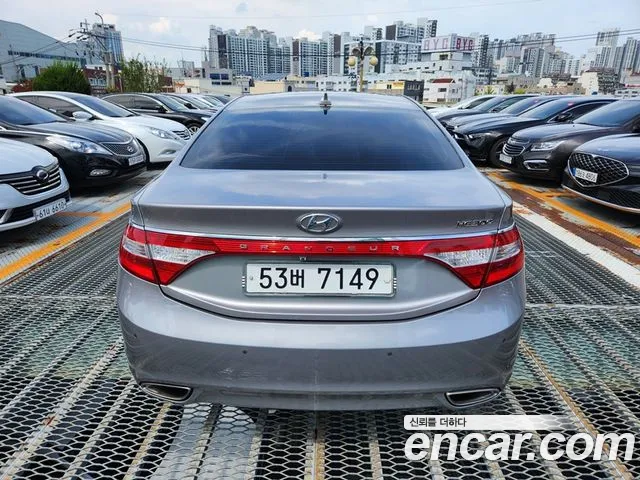 Hyundai Grandeur 2011 thumb 5