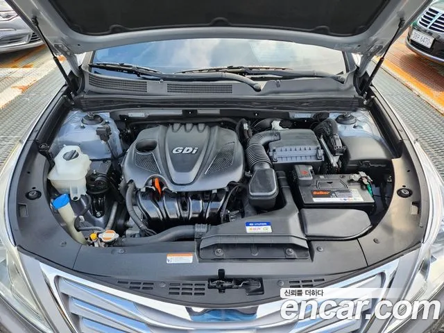 Hyundai Grandeur 2011 thumb 10