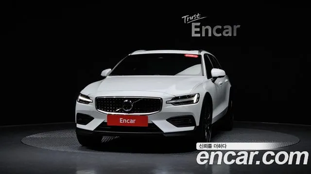 Volvo V60 2024 thumb 2