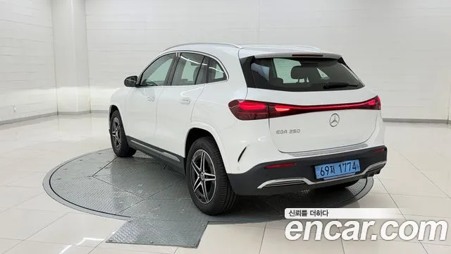 Mercedes-Benz EQA 2025 thumb 3