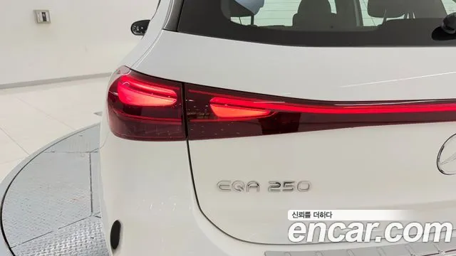 Mercedes-Benz EQA 2025 thumb 10
