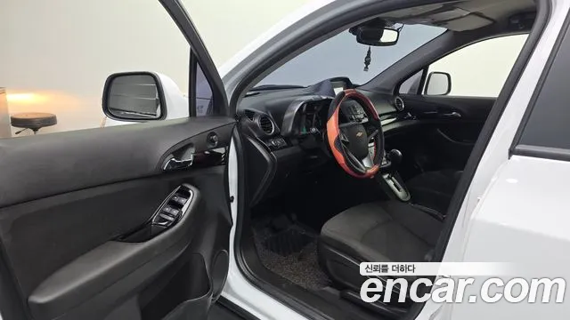 Chevrolet Orlando 2017 thumb 10