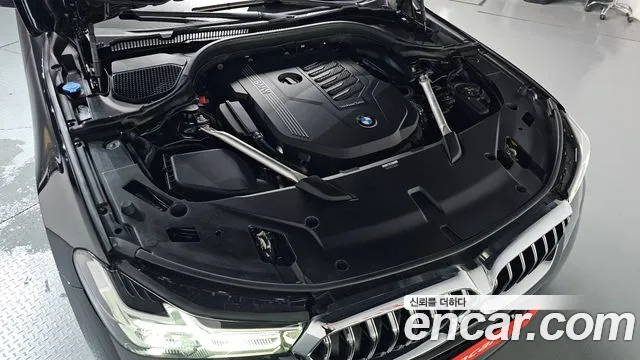 BMW Gran Turismo 2023 thumb 5
