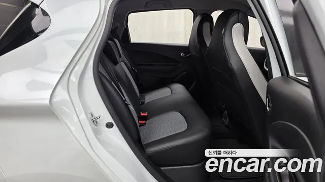 Renault ZOE 2021 thumb 12