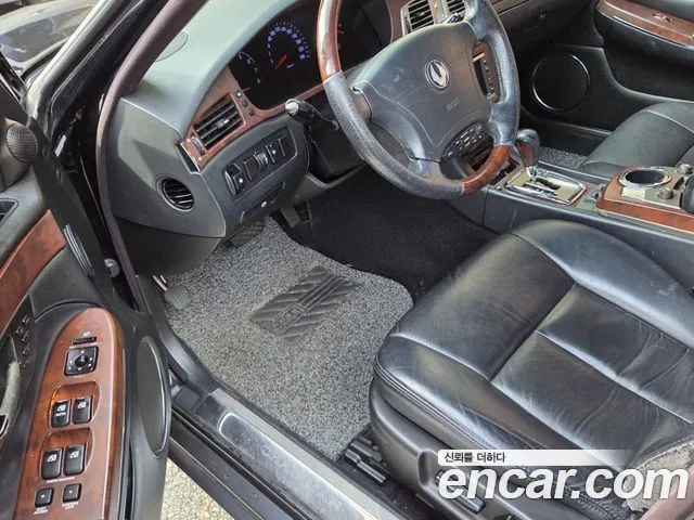 KG_Mobility_Ssangyong Chairman 2010 thumb 9