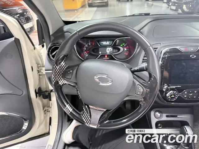 Renault Captur 2017 thumb 8