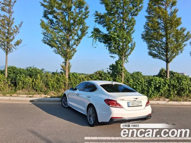 Genesis G70 2020 thumb 3
