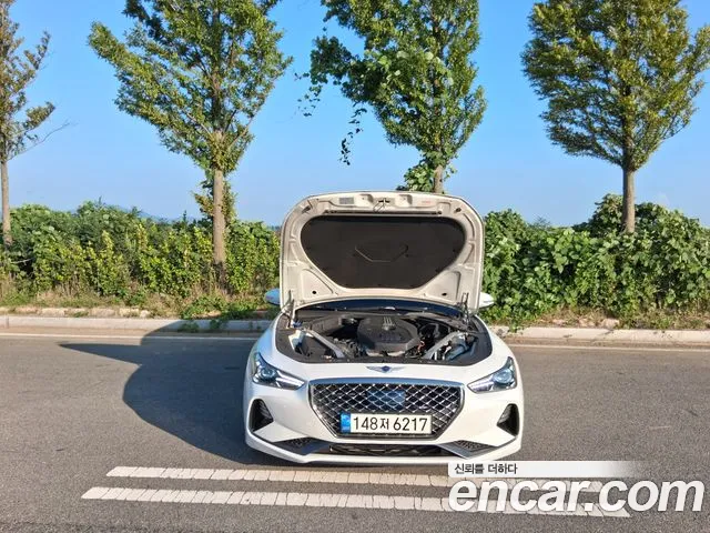 Genesis G70 2020 thumb 5