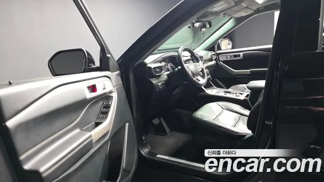 Ford Explorer 2022 thumb 10