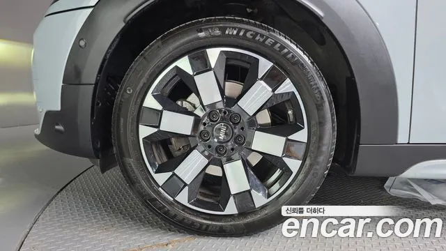 Mini Countryman 2022 thumb 5