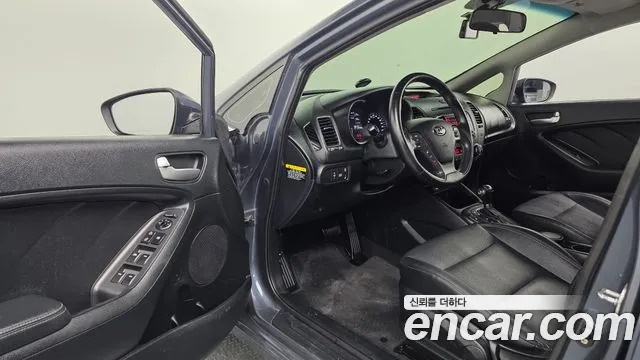 Kia K3 2015 thumb 10