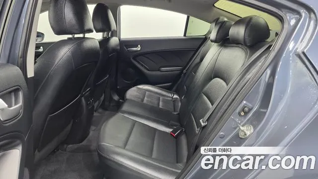 Kia K3 2015 thumb 12