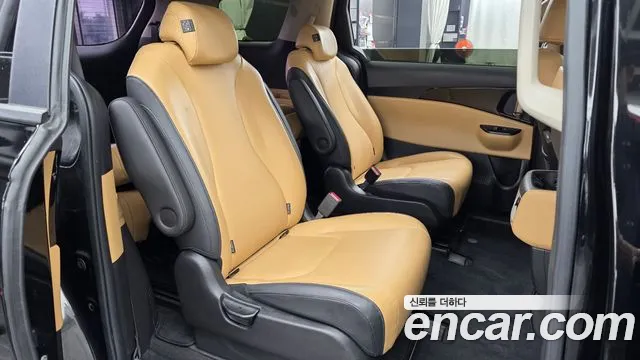 Kia Carnival 2021 thumb 12
