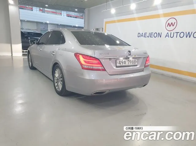 Hyundai Equus 2013 thumb 6