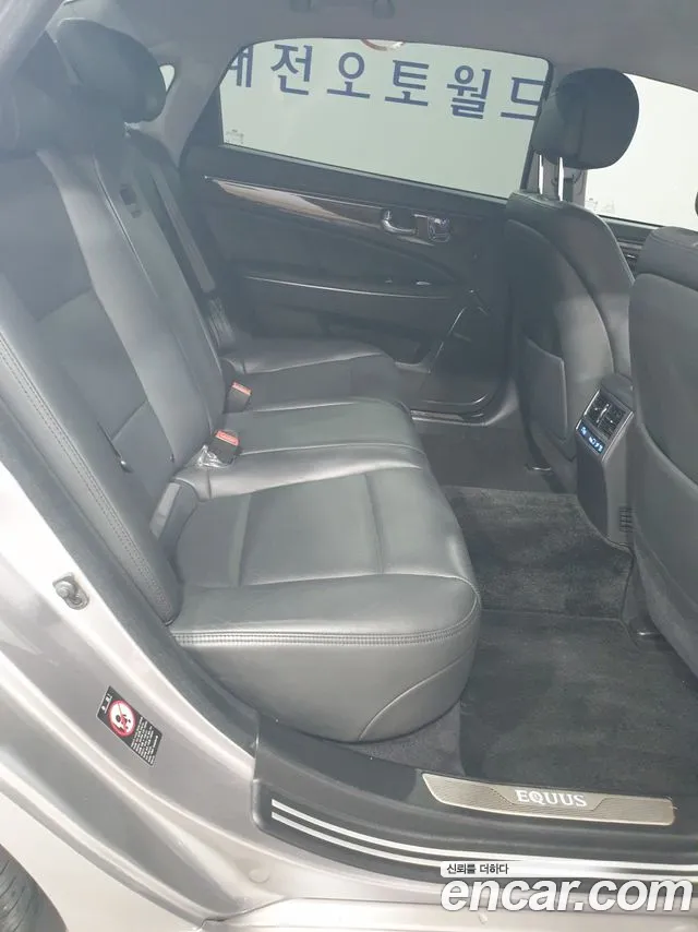 Hyundai Equus 2013 thumb 9