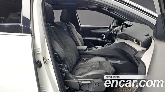 Peugeot 5008 2018 thumb 11
