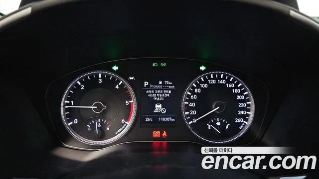 Hyundai Santa Fe 2018 thumb 8