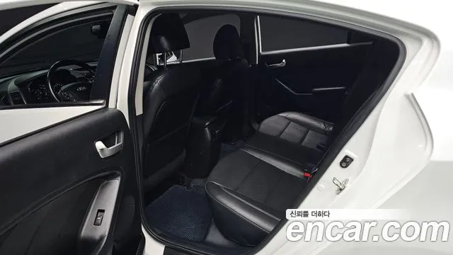 Kia K3 2014 thumb 12