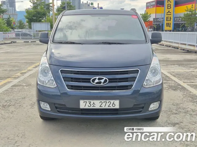 Hyundai Starex 2017 thumb 2