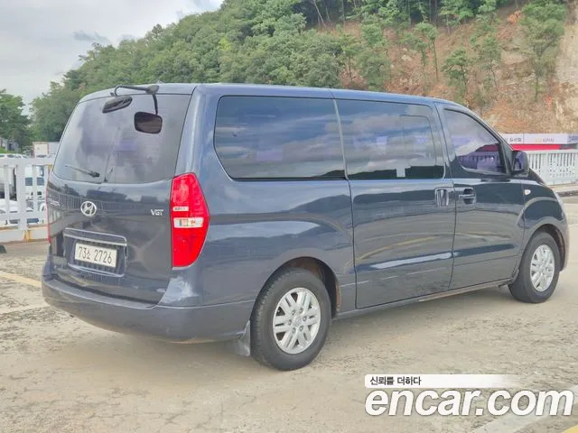 Hyundai Starex 2017 thumb 3