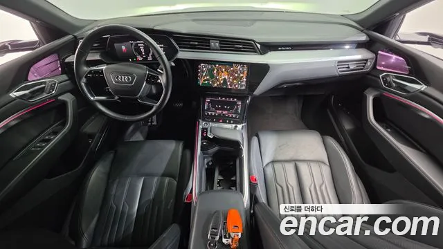 Audi e-tron 2022 thumb 7