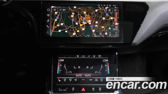 Audi e-tron 2022 thumb 12