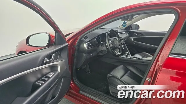 Genesis G70 2022 thumb 10