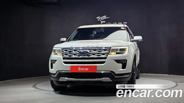 Ford Explorer 2019 thumb 3